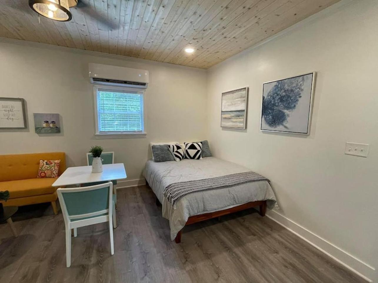 Beautifully Renovated Studio 2 Miles From Marina! Winchester Dış mekan fotoğraf